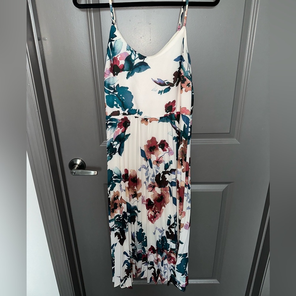 Floral Maxi Dress with Multicolor Design
